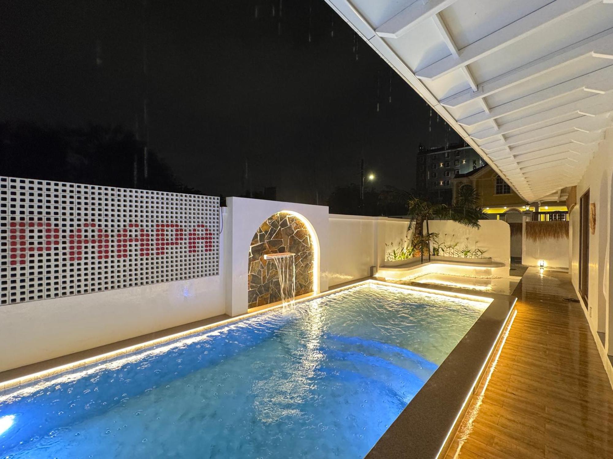 Paapa & Maama Luxurious Private Pool *